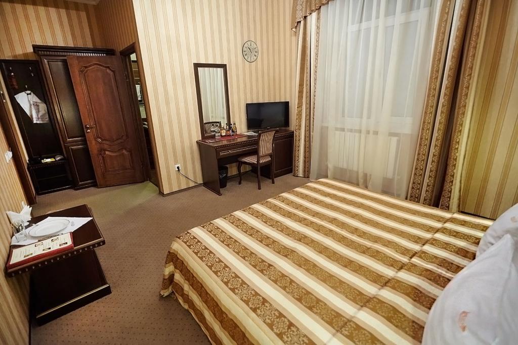 Praga Hotel Krasnodar Eksteriør bilde